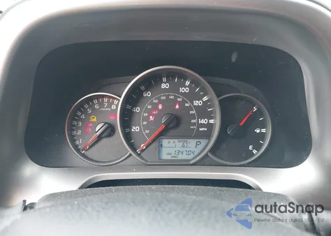 2016 Toyota Rav4 Le z USA, uszkodzony, nr VIN JTMBFREVXGJ092836